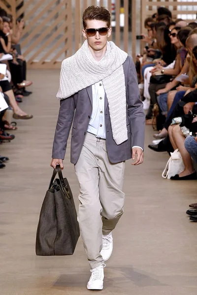 Look 33